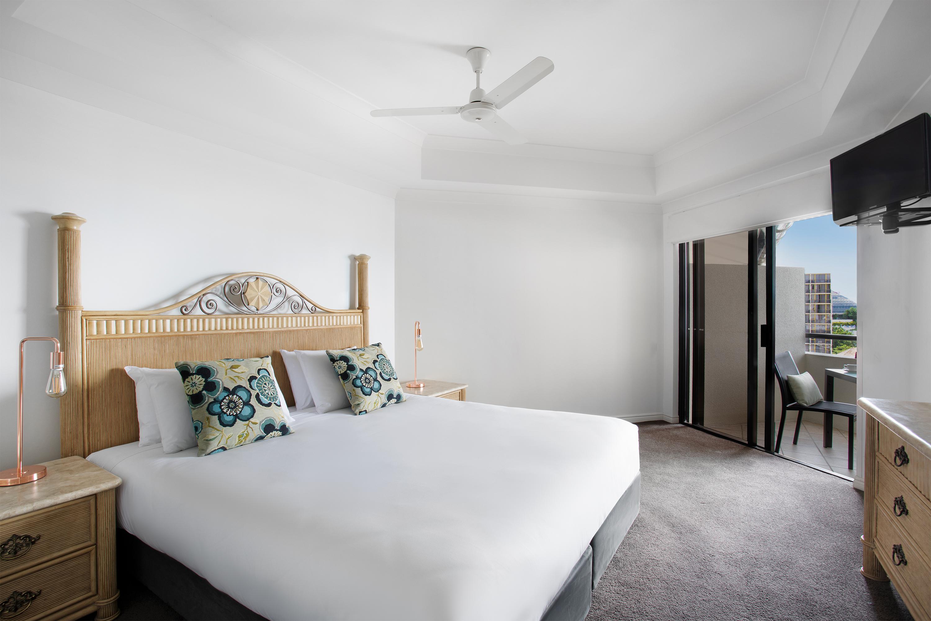 Hotel Mantra Esplanade à Cairns Extérieur photo