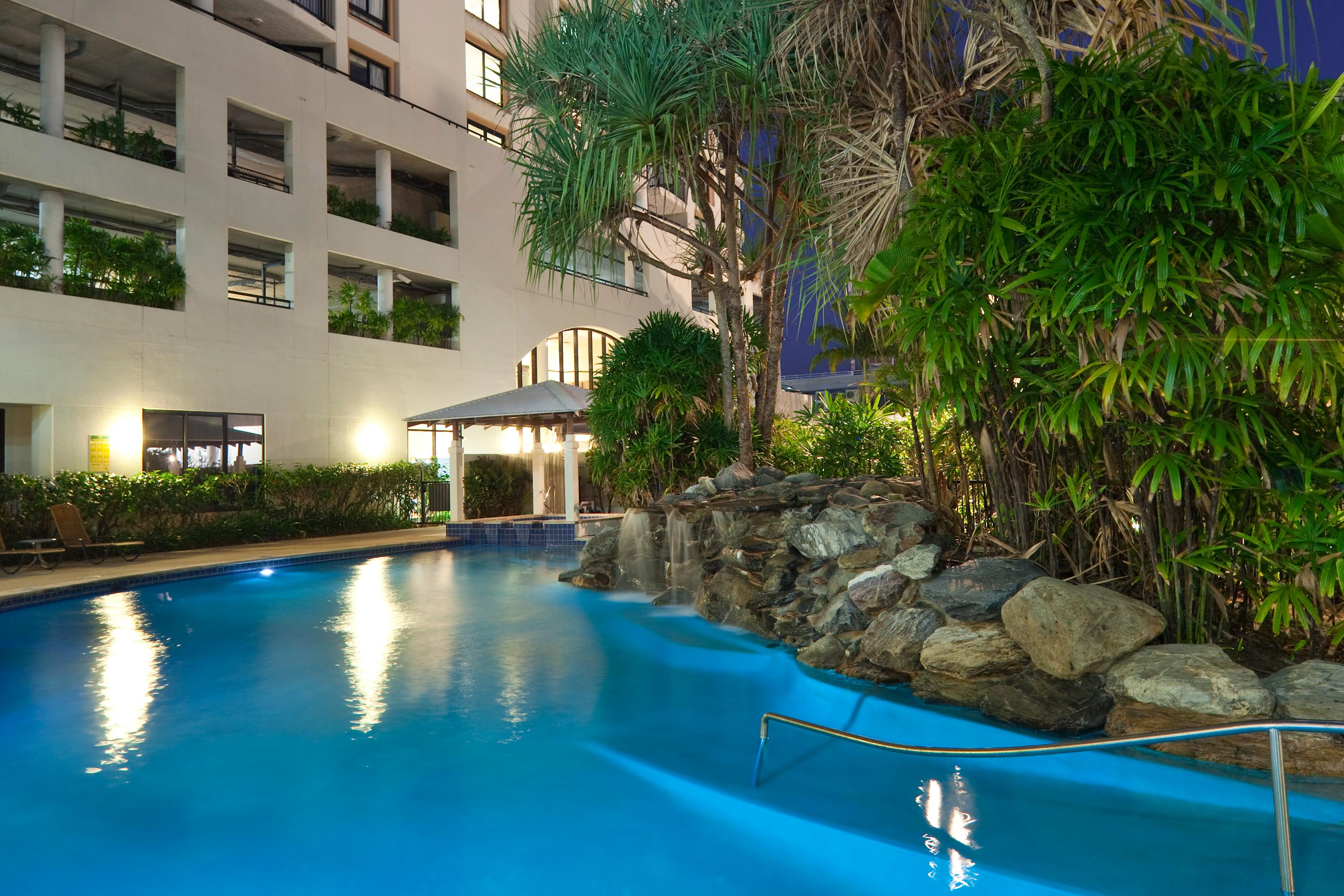 Hotel Mantra Esplanade à Cairns Extérieur photo